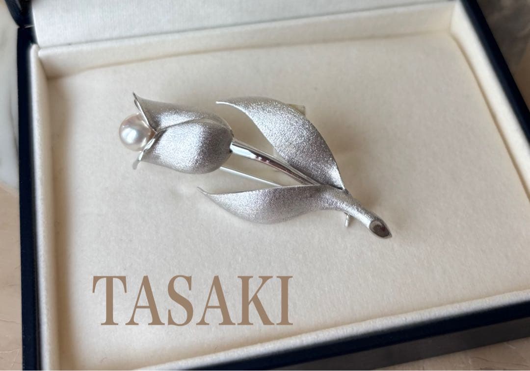 TASAKI チューリップモチーフ　真珠ブローチ 新品 TASAKI タサキ 真珠 シルバー パール チューリップ ブローチ 刻印