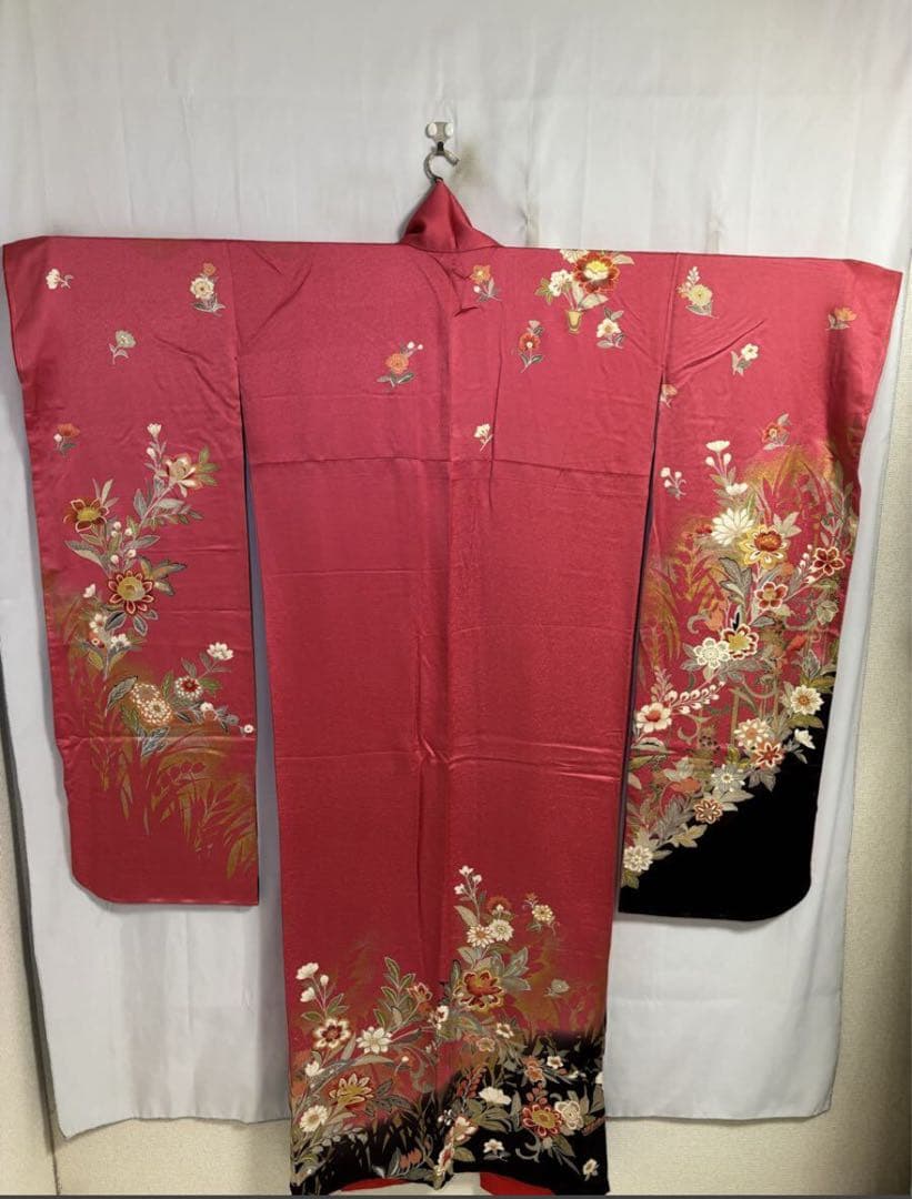 振袖 赤 花柄刺繍しつけ付きの通販はau PAY マーケット - 輸入雑貨の