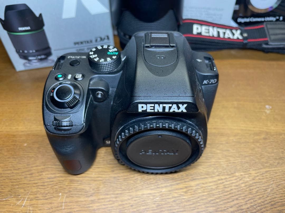 美品】PENTAX K-70+18-135mmレンズ 対策ソレノイド交換済み - メルカリ