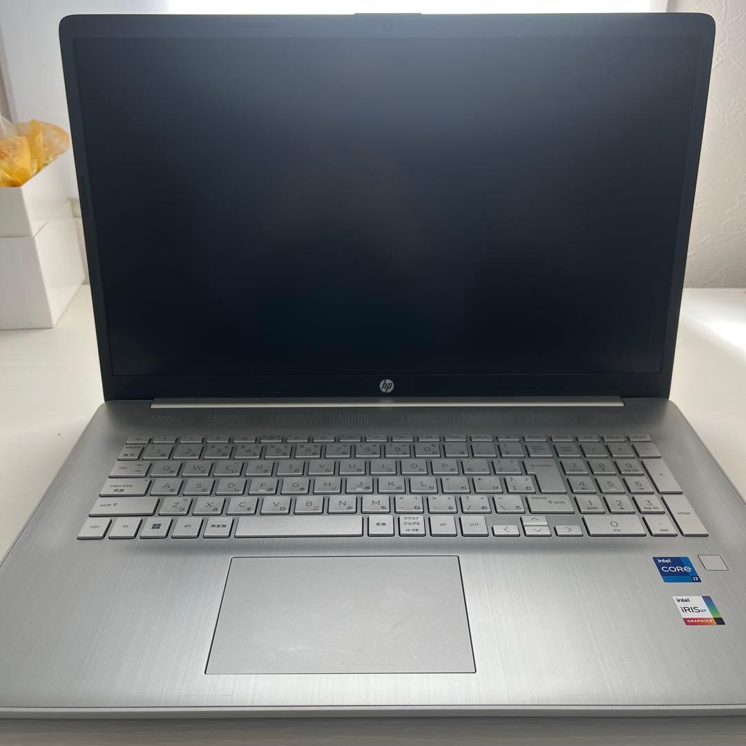 超美品(充電器付) / HP Laptop 17s-cu2xxx / ノートPC