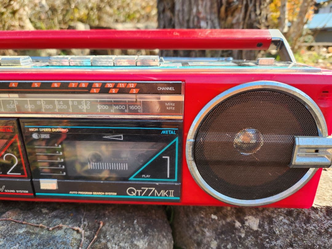 SHARP QT-77 MK II レッド ラジカセ - メルカリ