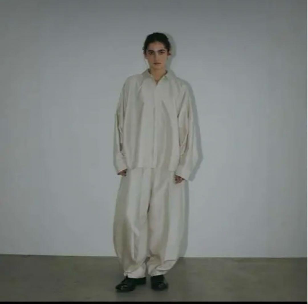 TOMOCO UNABARA×ETRE TOKYOデザインカフスシャンタンシャツ - メルカリ