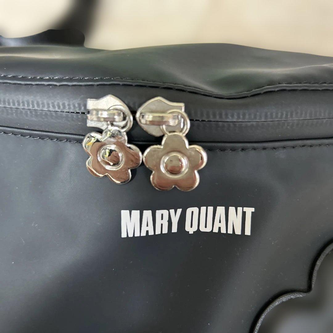 マリークワント ボディバッグ ウエストポーチ デイジー柄 ブラック