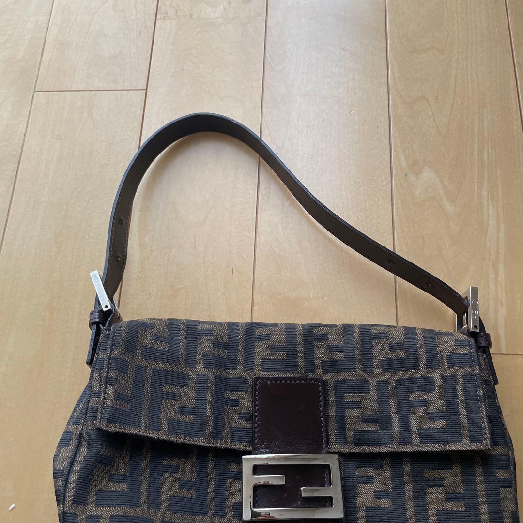 しまじろ様専用】FENDIフェンデズッカ柄マンマバケット - メルカリ