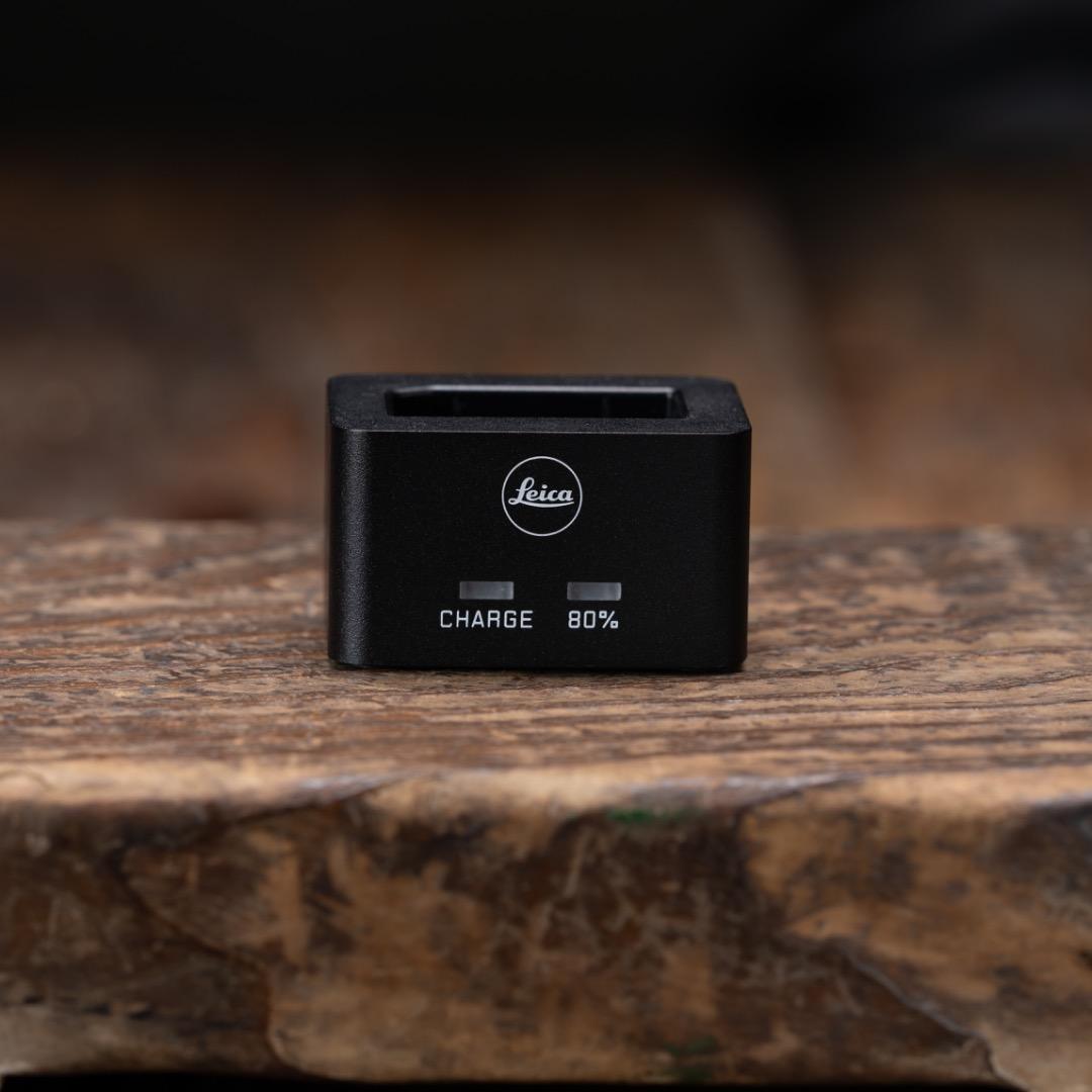 美品 Leica ライカ 純正 バッテリー充電器 BC-SCL7 M11対応 M11用チャージャー(BC-SCL7) / ライカオンラインストア