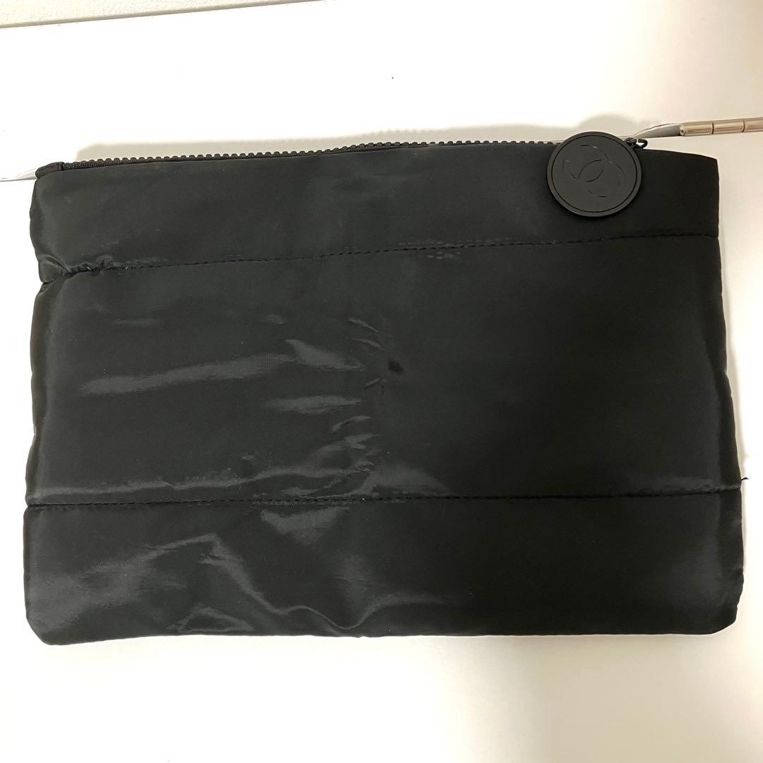 シャネル CHANELノベルティ ポーチ ビッグサイズ クラッチバッグ 黒色
