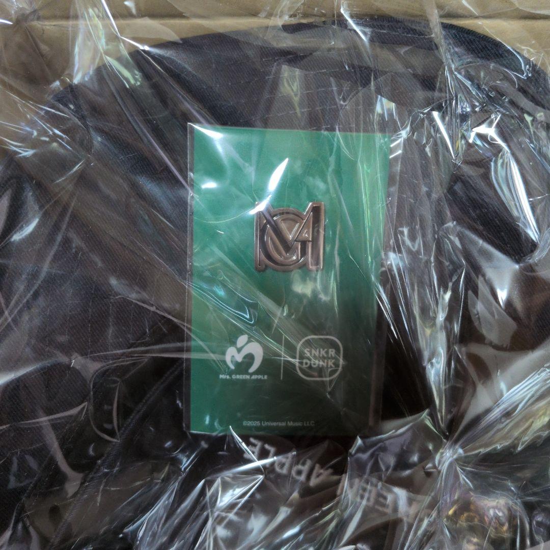 ミセス スニダン コラボ NEW ERA CAP NAVY ピンズ付き - メルカリ