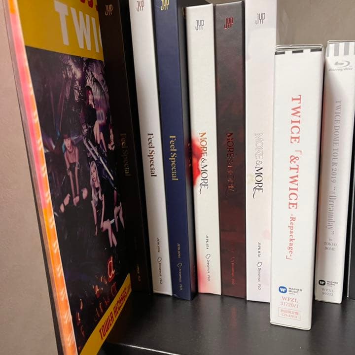 TWICE CD DVD グッズ まとめ売り（バラ売り要検討） - メルカリ