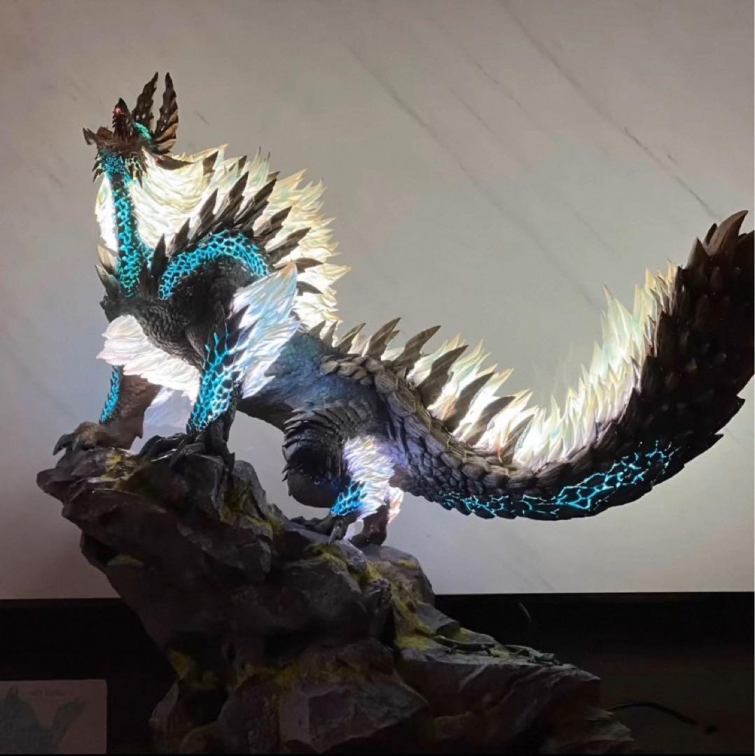 モンスターハンター ジンオウガ フィギュア LED付き - メルカリ