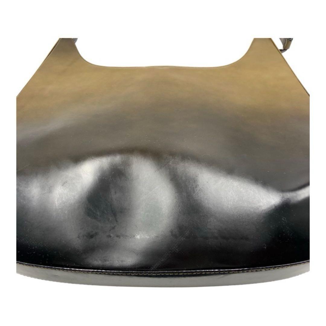 サルヴァトーレフェラガモ ガンチーニ エナメルグラデーションワン