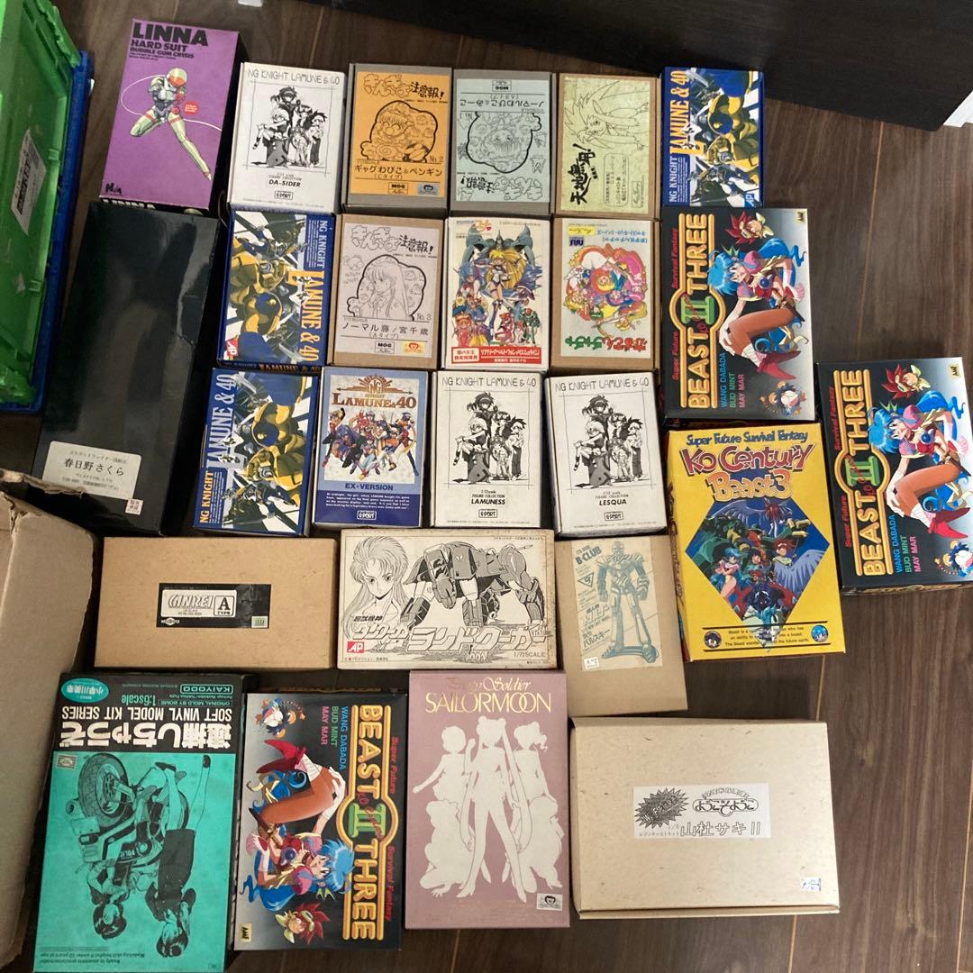 ガレージキット　新品未開封品 未塗装未組み立てガレージキット / くまくまくま、いちぶのかたち