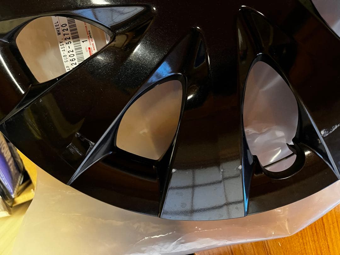 スペイド、ポルテグランパー用15インチ ホイールキャップ中古4枚セット