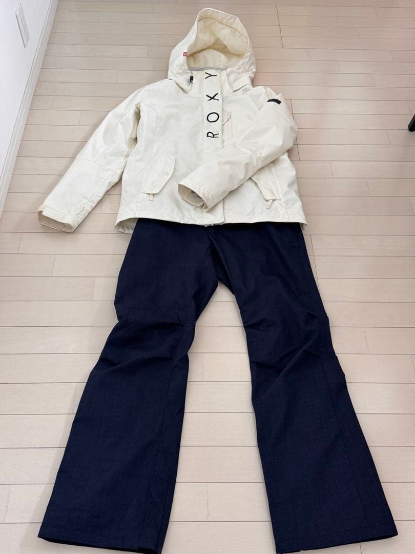 ROXY （上）iCEPARDAL（下）スキー、スノーボードウェア セット ROXY（ロキシー） ジャケット×ICEPARDAL パンツロキシー スノーボード