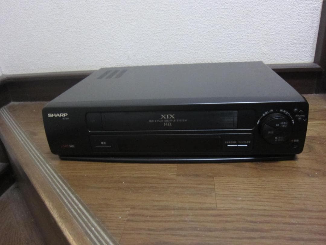 SHARP VHSビデオデッキ XIX ブラック - メルカリ