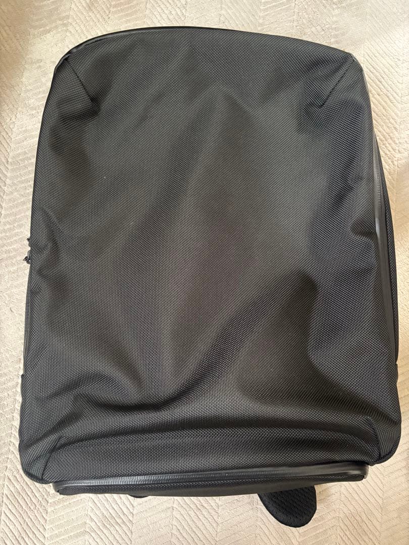 THE TOKYO TECHPACK 【美品】 NEW ARRIVAL＞THE TOKYO TECHPACK POUCH 初の2 Way ガジェットポーチ