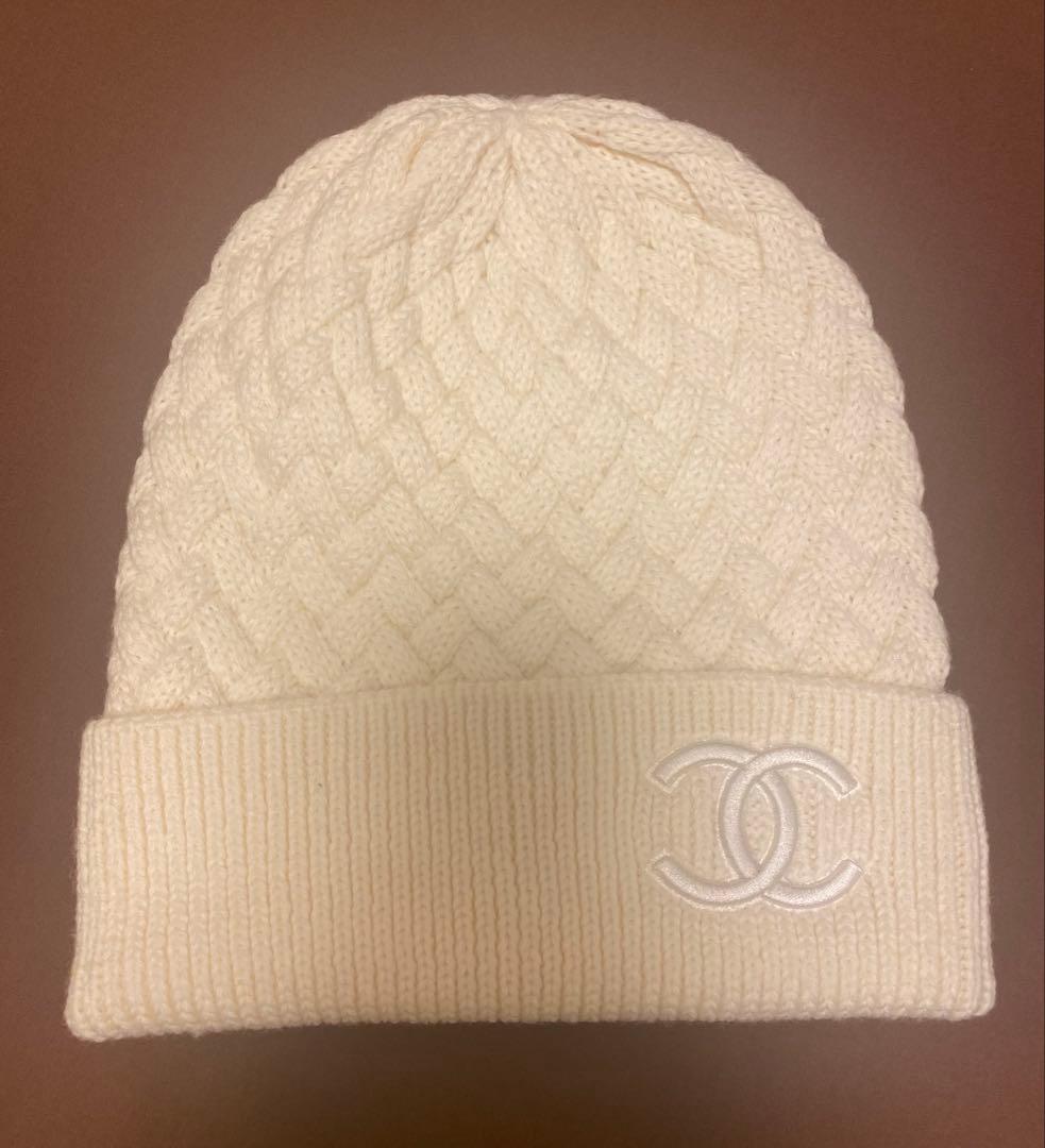 【新品未使用】 CHANEL シャネル ニット帽 ノベルティ CHANEL ノベルティ ニット帽 ビーニー 新品未使用 ブラック ホワイト