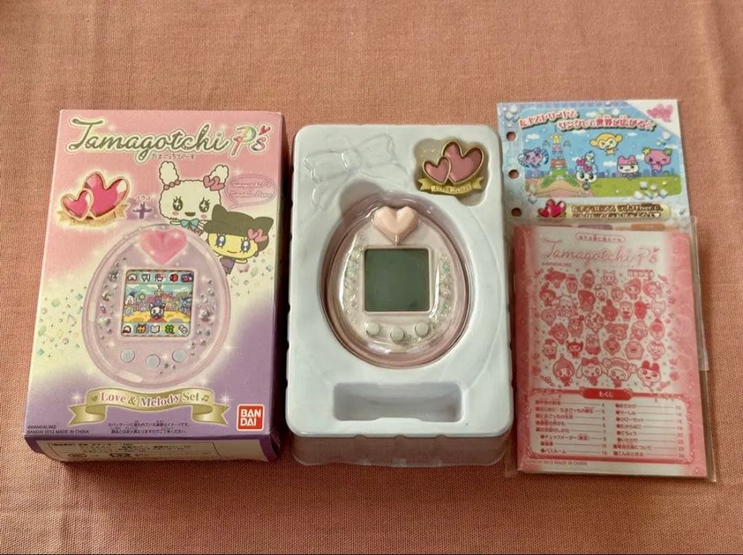 Tamagotchi P's 本体 ＋ キャラクターピアス3点【バラ売り予定