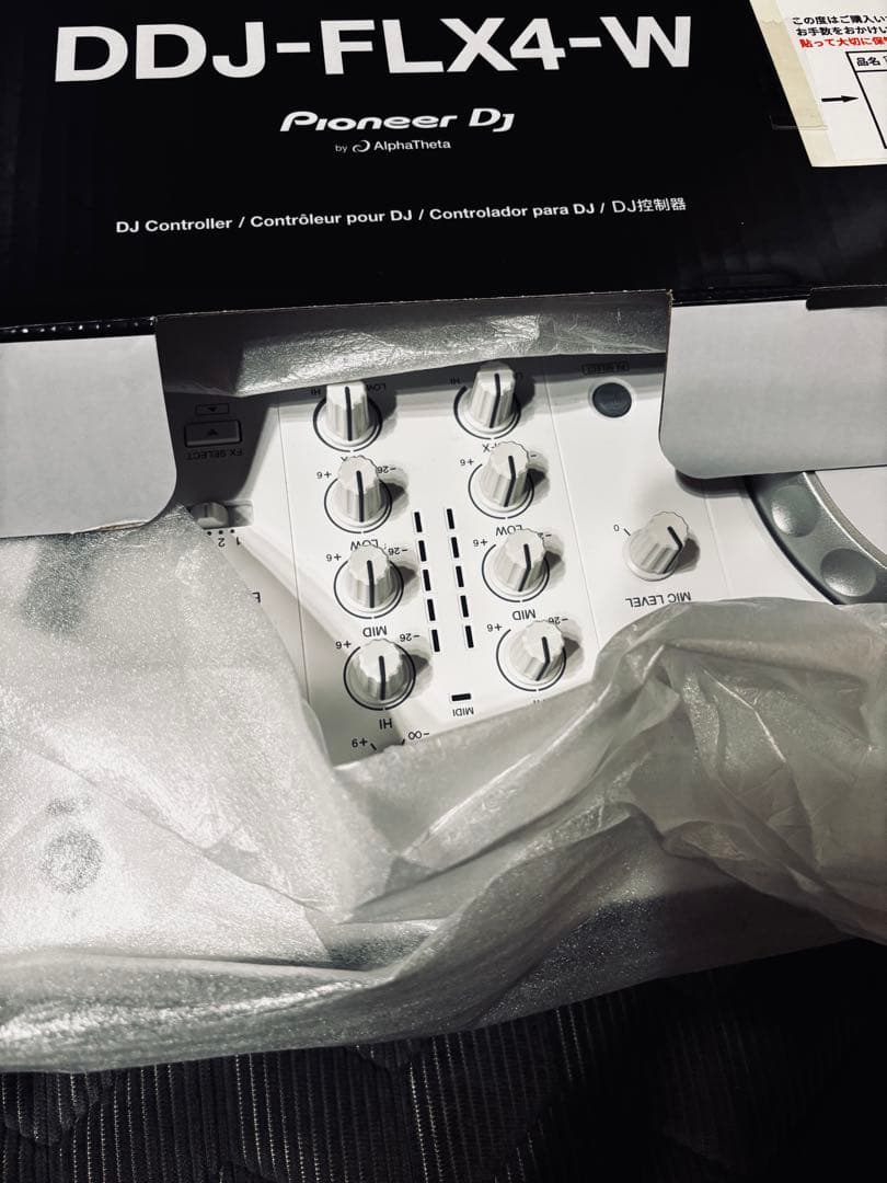 Pioneer DDJ-FLX4-W スピーカー＆ヘッドホン付き