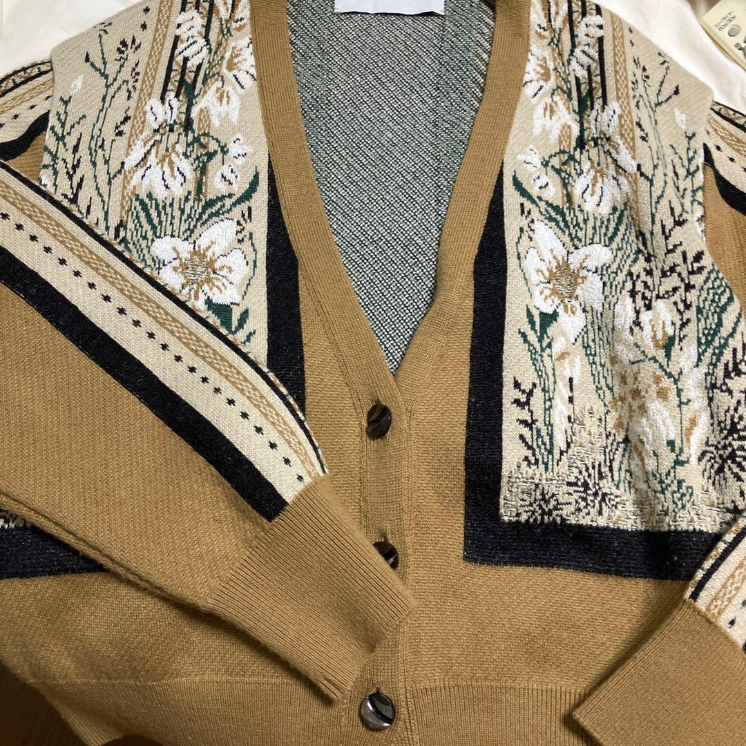 MURRAL ベージュ 長袖カーディガン 花柄 - メルカリ