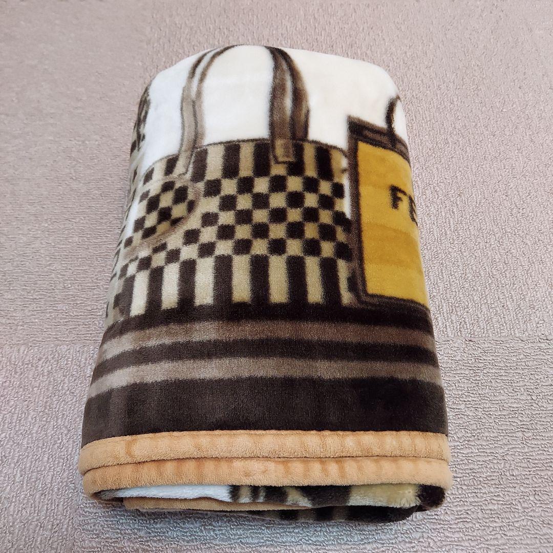 FENDI フェンディ バック 柄 ニューマイヤー ハーフ毛布 - メルカリ