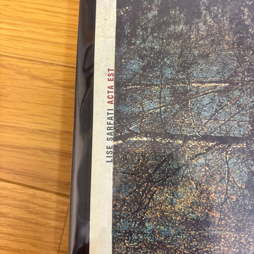 最終値下げ　Lise Sarfati Acta Est Phaidon