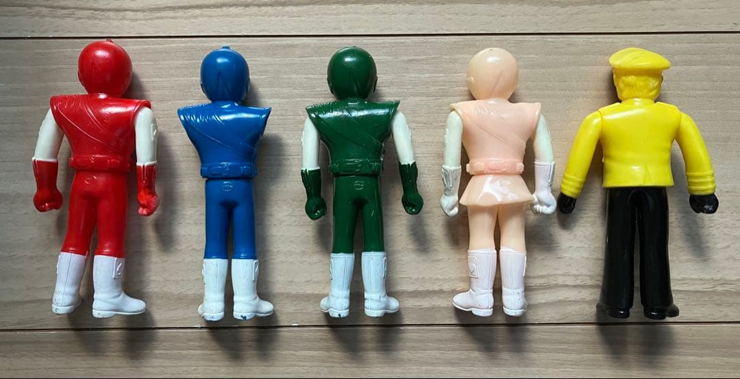 ジャッカー電撃隊 レトロ ソフビ5体セット ポピーの通販はau PAY