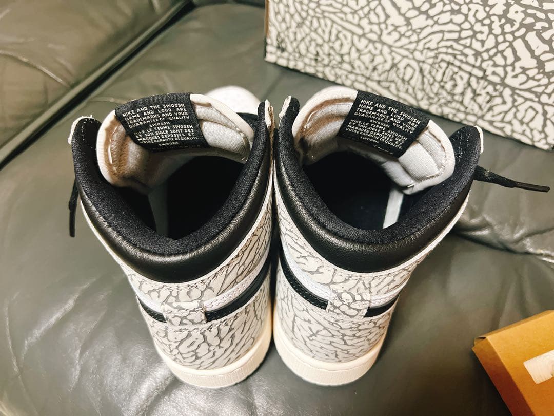 【新品未使用】エアジョーダン1 ホワイトセメント　22.5cm