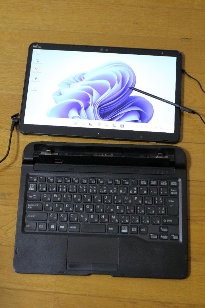 Windowsタブレット本体 ARROWS Tab Q7310/DE i3 4G 128G 13.3Win11