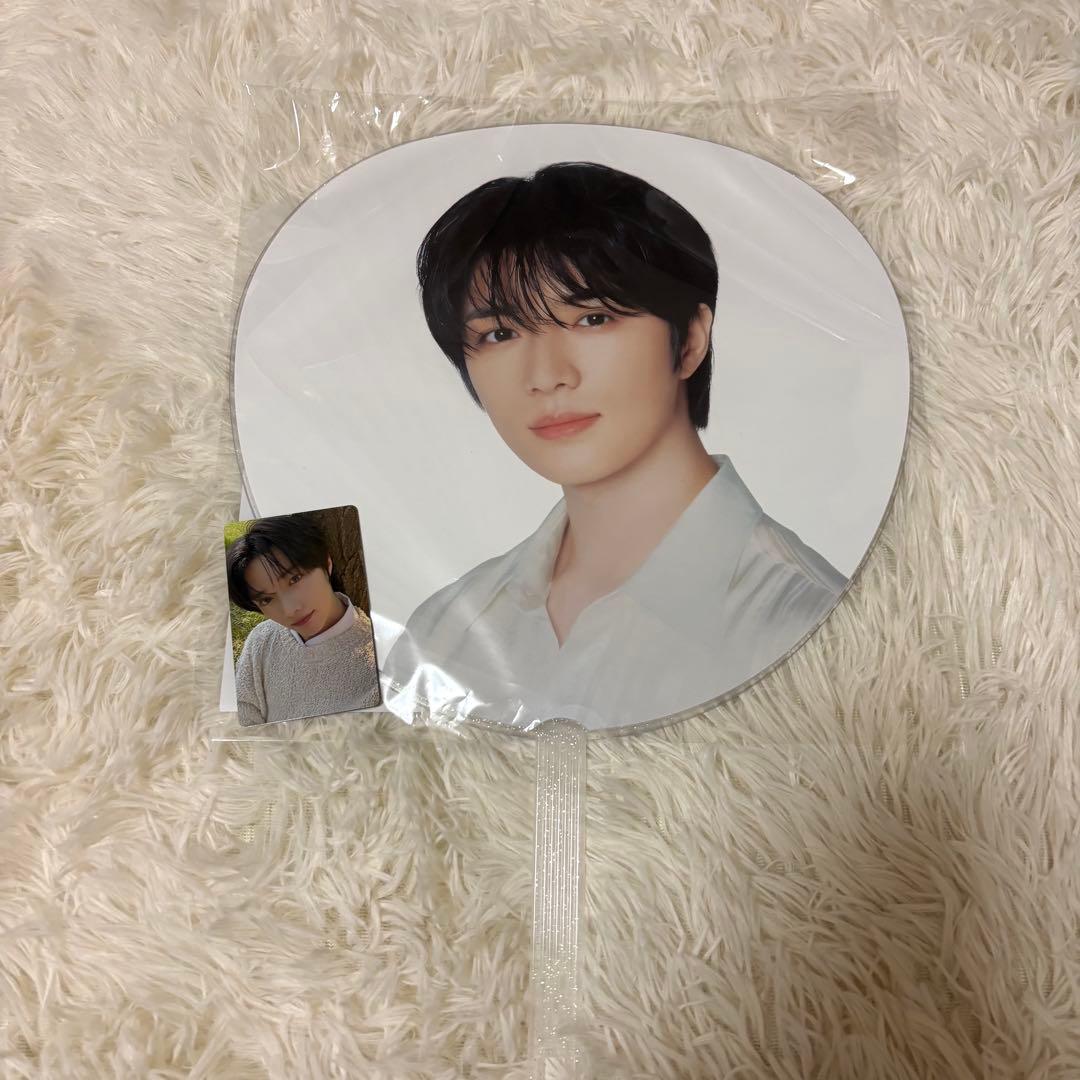 txt ボムギュ うちわ ACT:TOMORROW - メルカリ