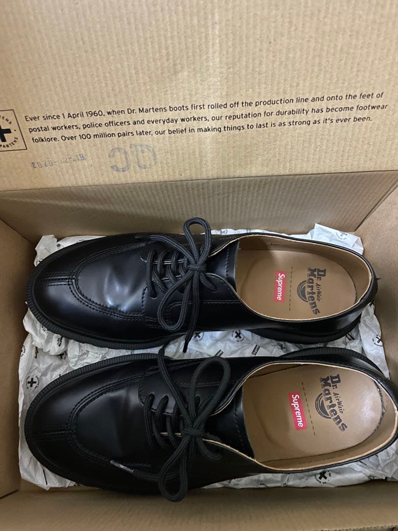 SUPREME × DR. MARTENS SPLIT TOE 5-EYE