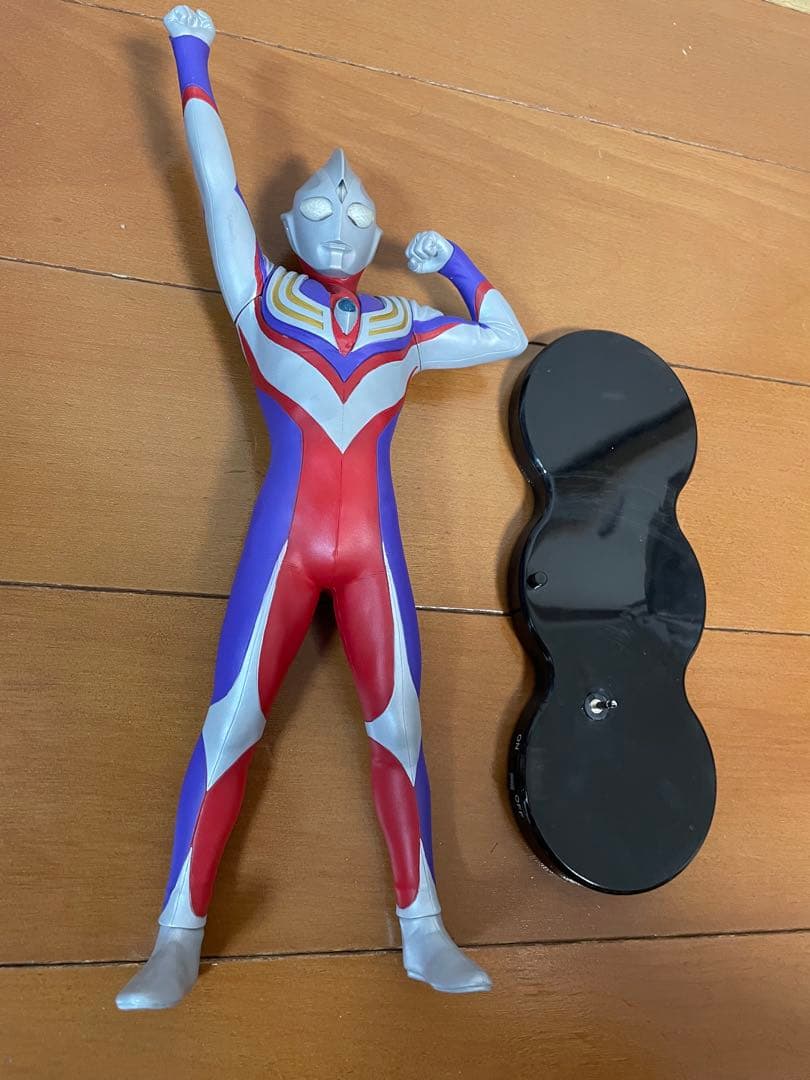 エクスプラス 大怪獣シリーズ ウルトラマンティガ 登場ポーズ 少年