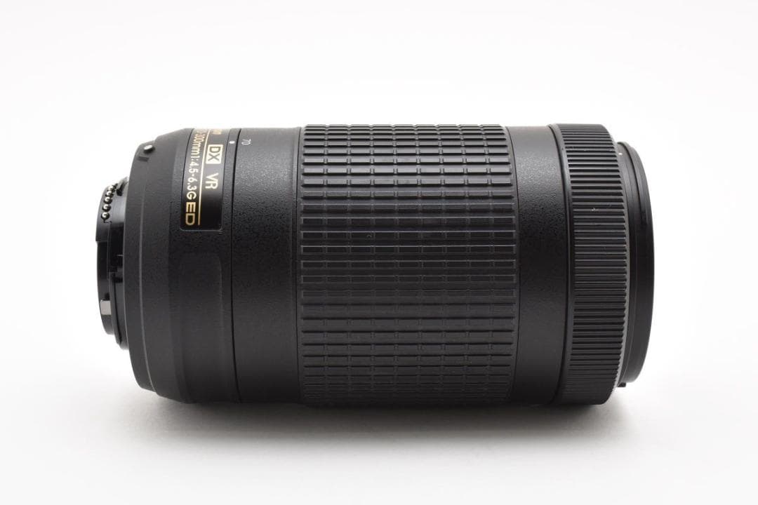 動作品　Nikon AF-P DX 70-300mm f/4.5-6.3 VR