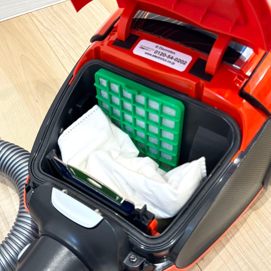 良品】 Electrolux 掃除機 EET530SO キャニスター式 コード - メルカリ