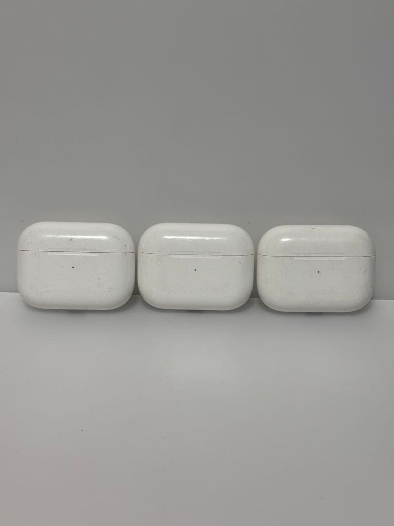 n*.様 《J7-221》AirPods本体 ホワイト 3個セット
