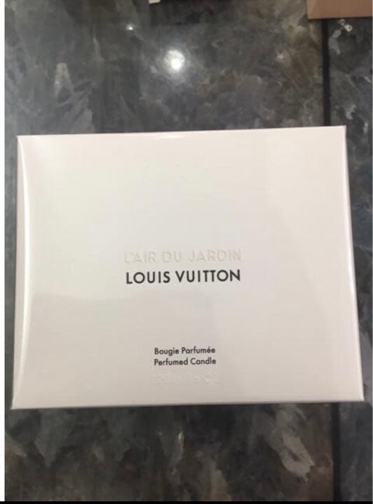 LOUIS VUITTON Perfume Candle キャンドル Louis Vuitton Dehors Il Neige Perfumed CANDLE AUTHENTIC LIMITED