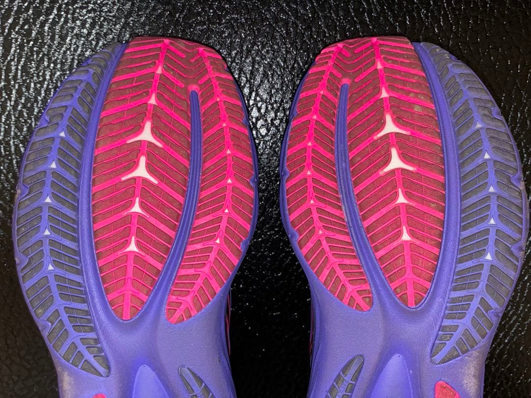 ヴェロシティニトロ4（27.5cm）