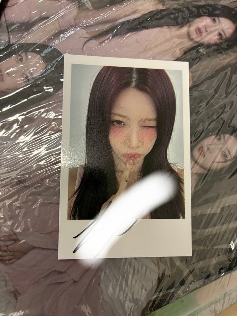 ARTMS LOONA KimLip 김립 キムリプ サイン入りサノクトレカ 251118 💋🫧 update #KIMLIP #김립 #ARTMS #아르테미스 #LOONA #이달의