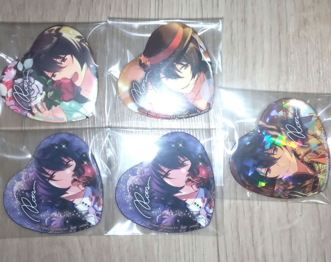 あんスタ 朔間凛月くん とるパカハート缶バッジ - メルカリ