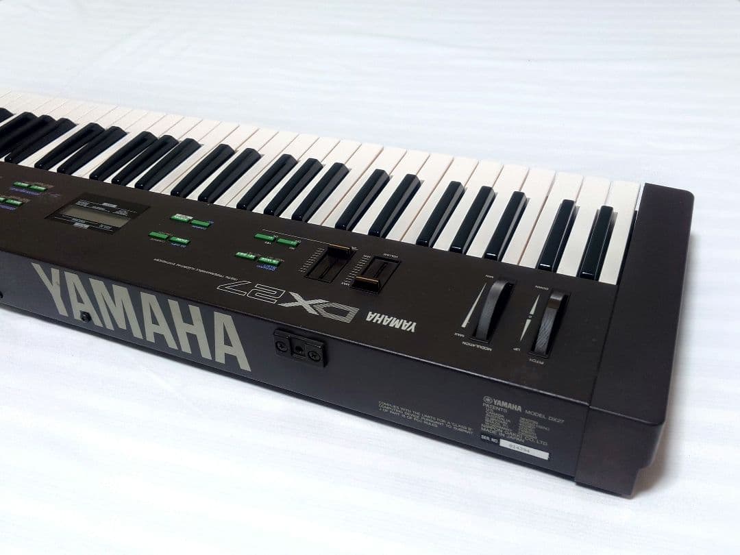 YAMAHA DX27 FM音源 61鍵 ヤマハ シンセ 80年代 出音難あり - メルカリ