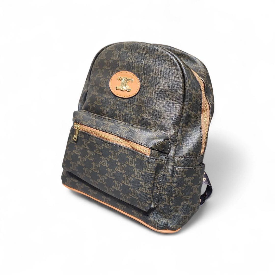 こ*ゆ様 CELINE　リュック　バックパック　トリオンフ　ノベルティ セリーヌ CELINE トリオンフ バックパック 120813 ブラック エンボス