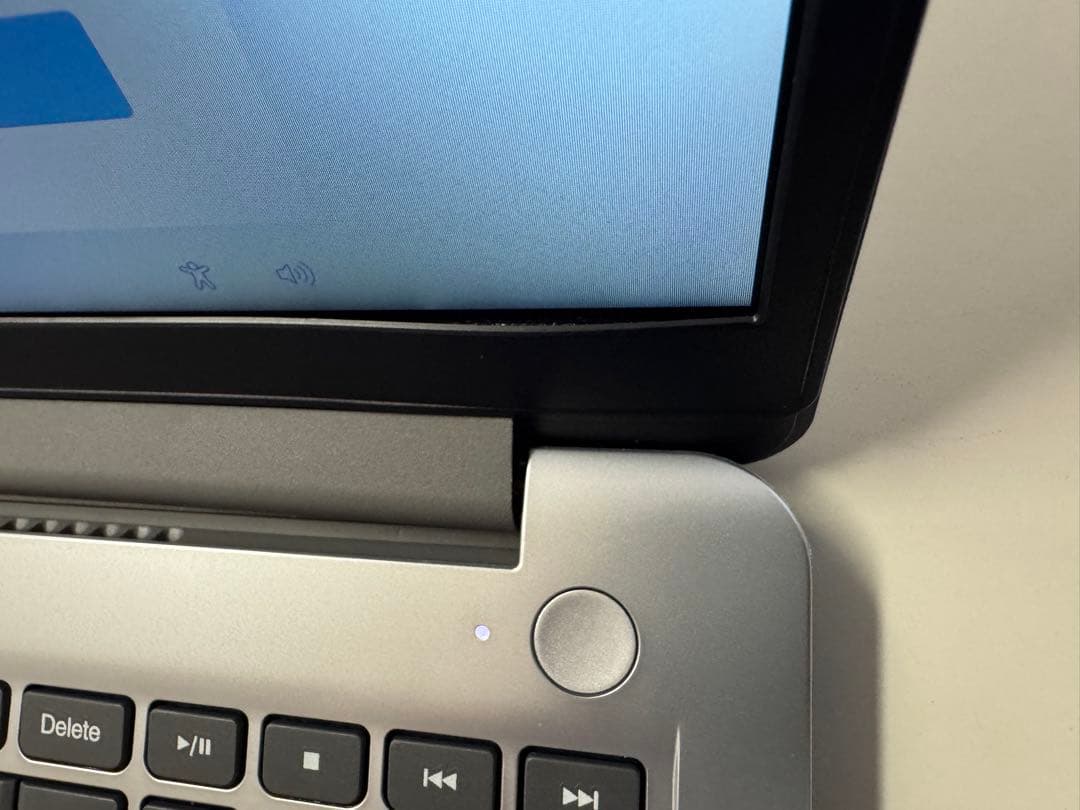 ヒンジ破損】Lenovo IdeaPad Slim 170 ・15.6型 - メルカリ