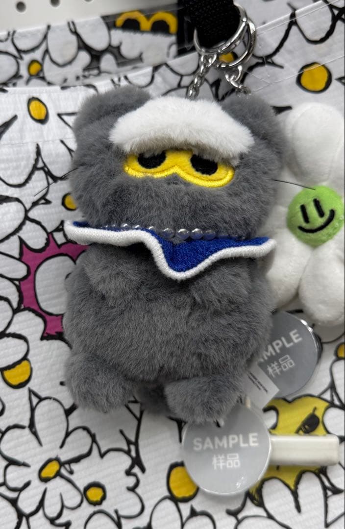 ZOA PLUSH KEYRING g-dragon キーリング - メルカリ