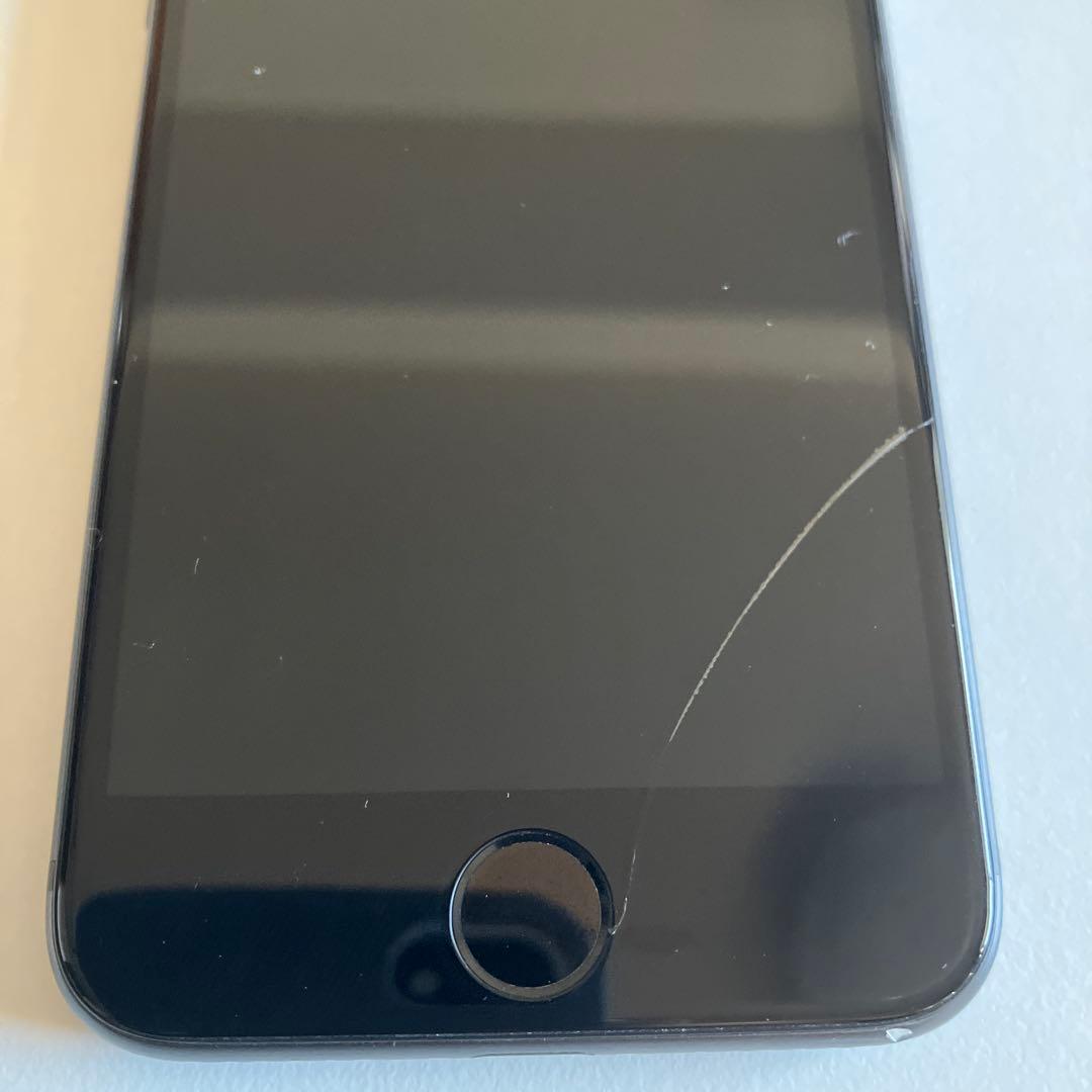 iPhone 7 本体 ひび割れあり ※ジャンク品 部品取り用 スマートフォン本体