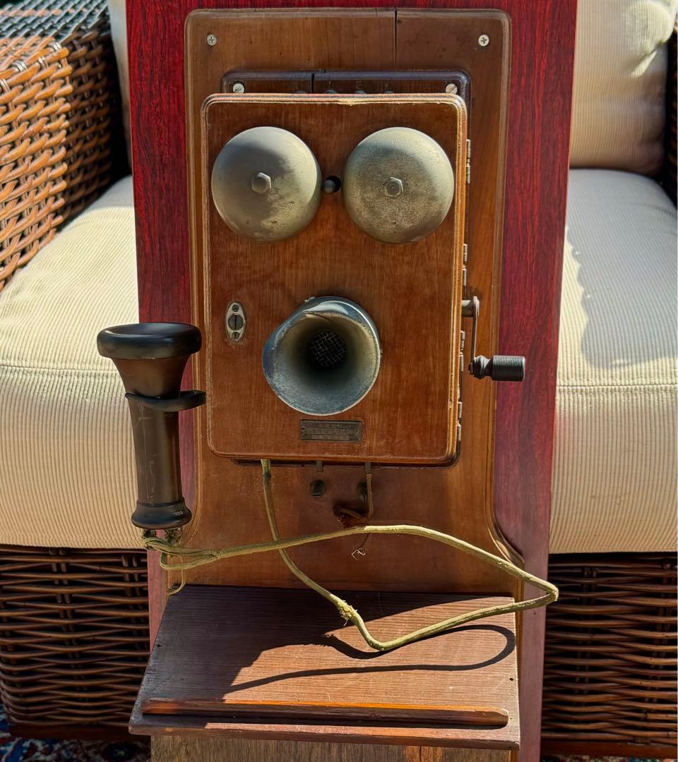昭和4年製アンティーク電話機 レトロインテリア 木製壁掛け式の通販は