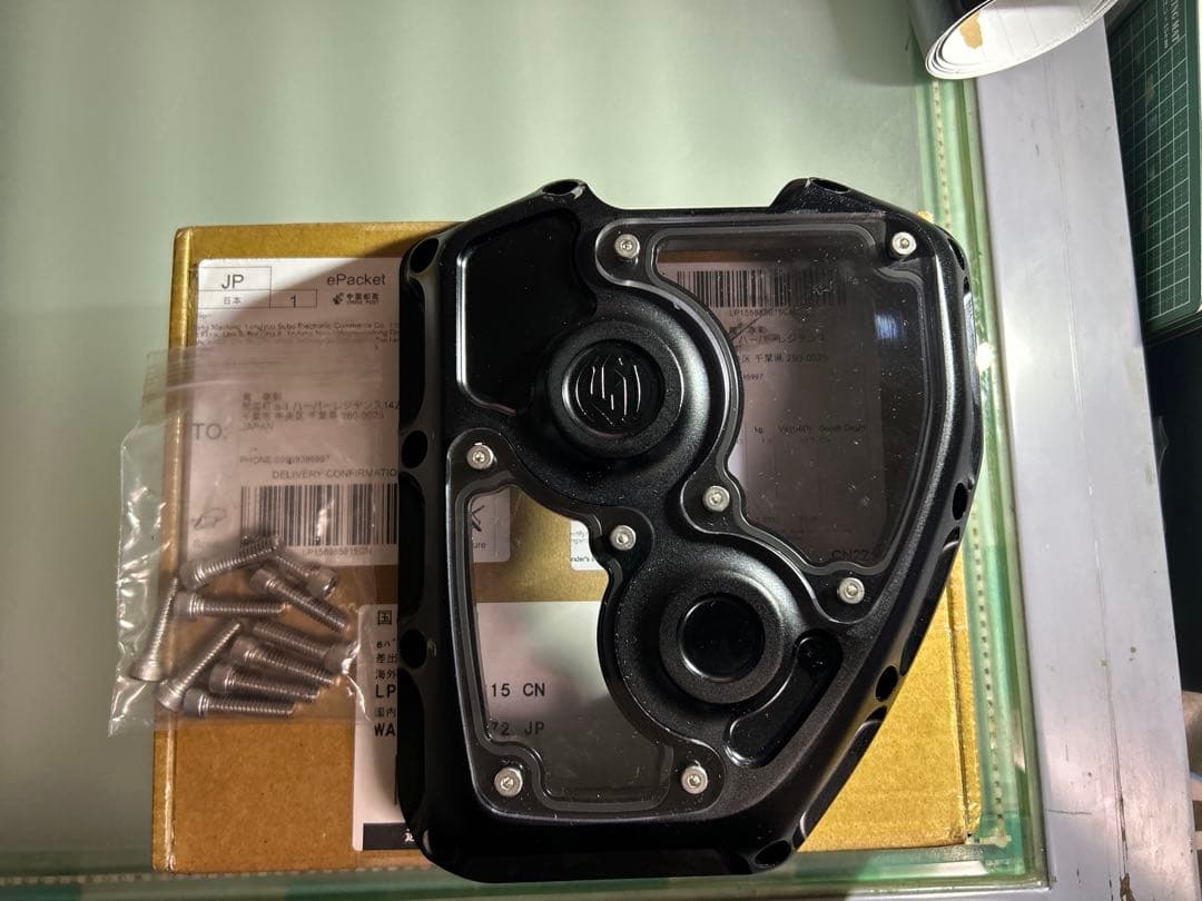 カムカバー　ツインカム　アルミ製 透明窓付き Can-Am Defender Limited - Audio Roof Rear Cab Windshield Seal