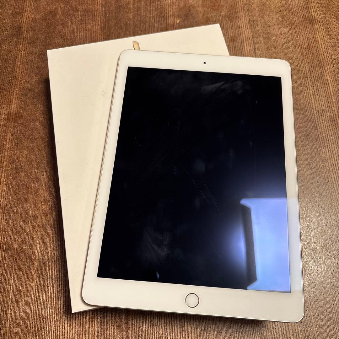 iPad Air 2 WiFi 64GB ゴールド 【USB電源アダプタ付き】 Amazon.co.jp: 【整備済み品】 Apple iPad Air 2 Wi-Fi + Cellular