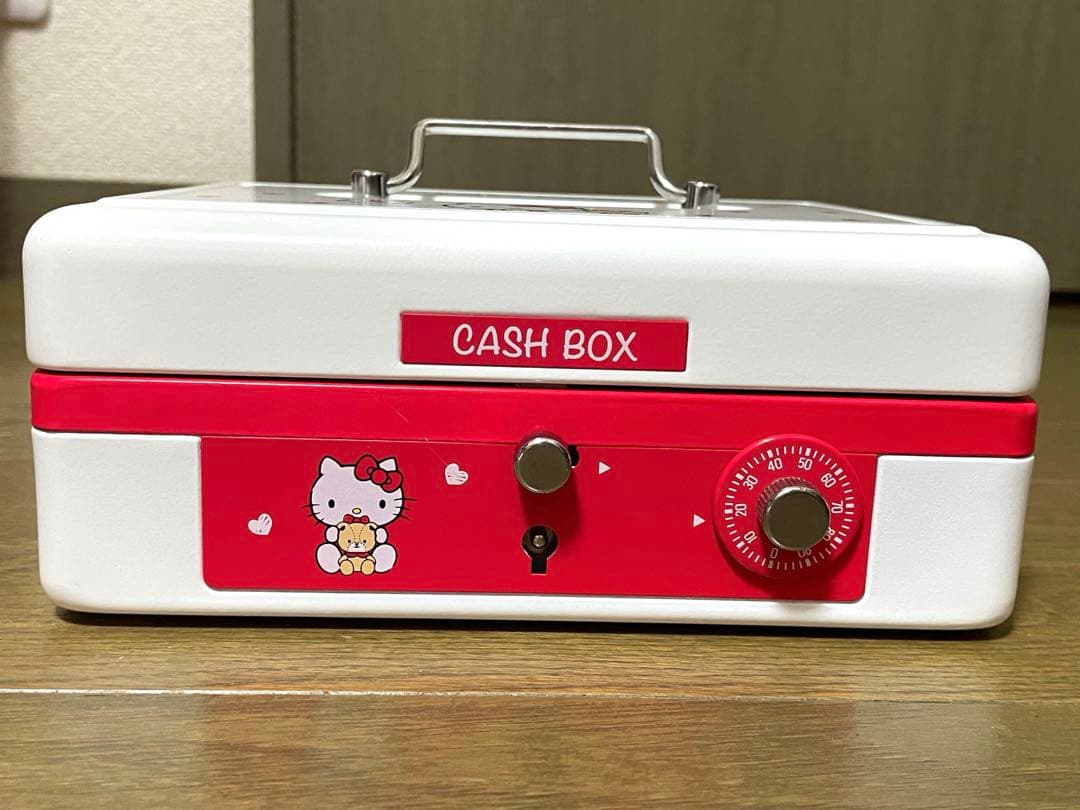 ハローキティ 激レア 手提げ金庫 白 - メルカリ