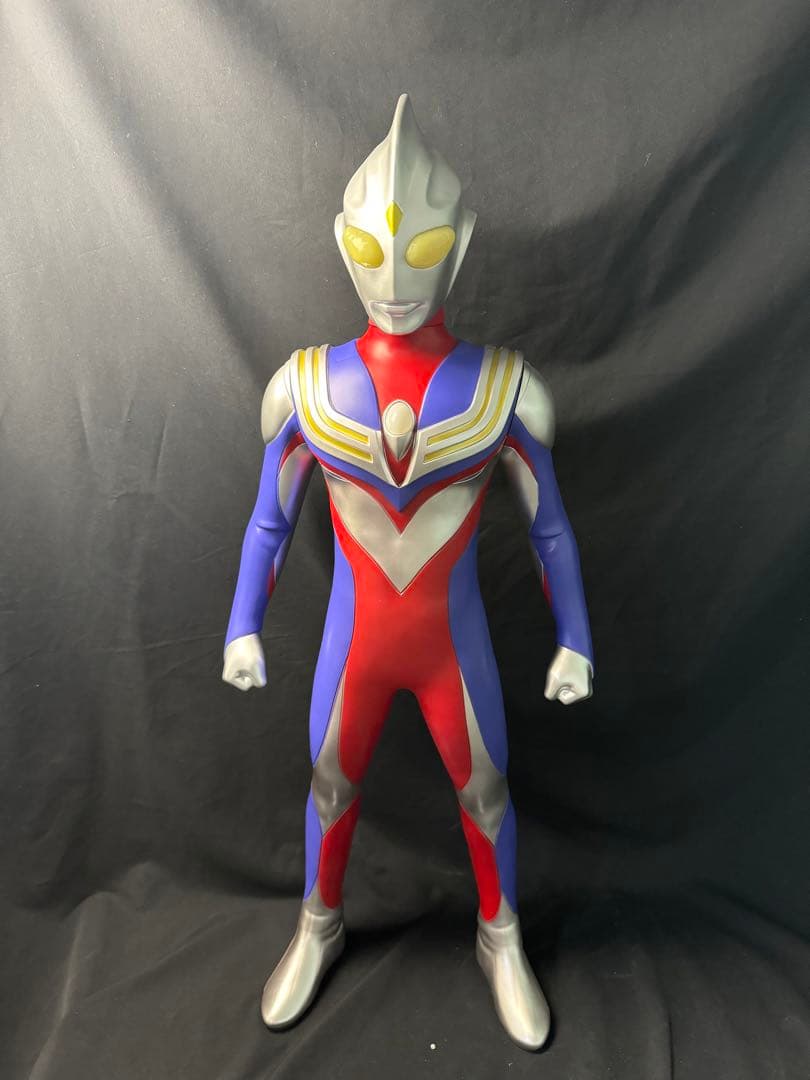 ウルトラマンティガ 完成品フィギュア 超BIG80cm バンダイナムコ海外正規品 大怪獣シリーズ ULTRA NEW GENERATION ウルトラマンティガ Ver.2