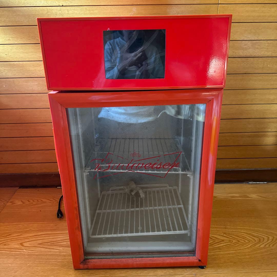 a*】様 アメリカ直輸入！バドワイザーの激レア冷蔵庫です！置くだけで