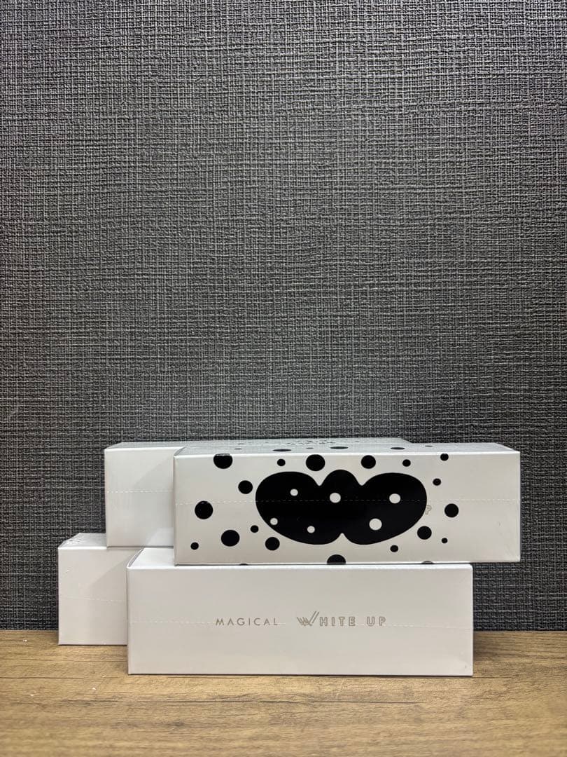 ワールドレップサービス エマルジョンホワイトUV 4本セット 新品 ワールドレップサービス ミネラル エマルジョン ゲル クリーム